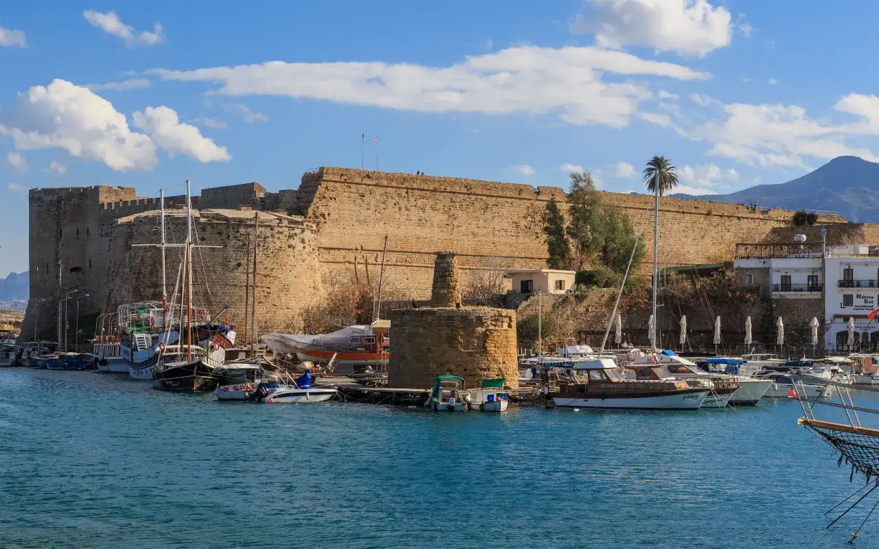 Kyrenia port zamek