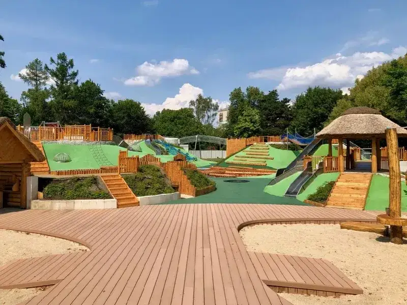 Nowy plac zabaw sensoryczny Park Ujazdowski