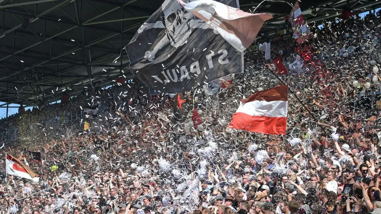 fani St. Pauli w Polsce