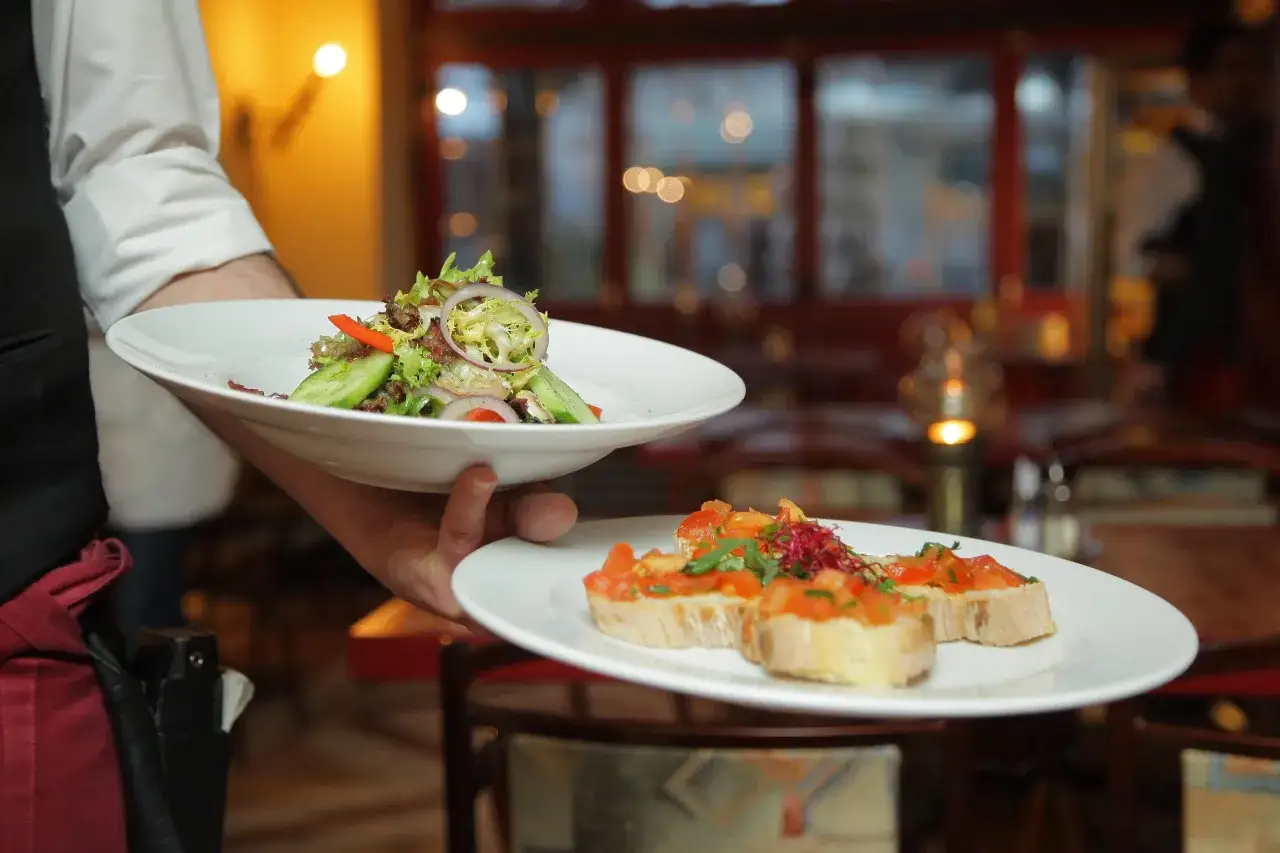 Zdjęcie Ile zarabia szef kuchni w hotelu? Zaskakujące fakty o wynagrodzeniach