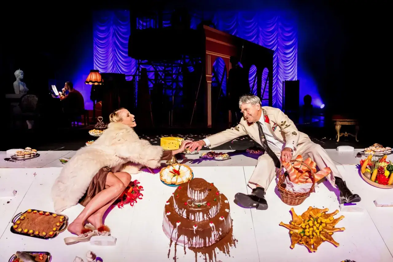 Zdjęcie Spektakl dekorator w Słupsku - szczegóły, obsada i terminy premier