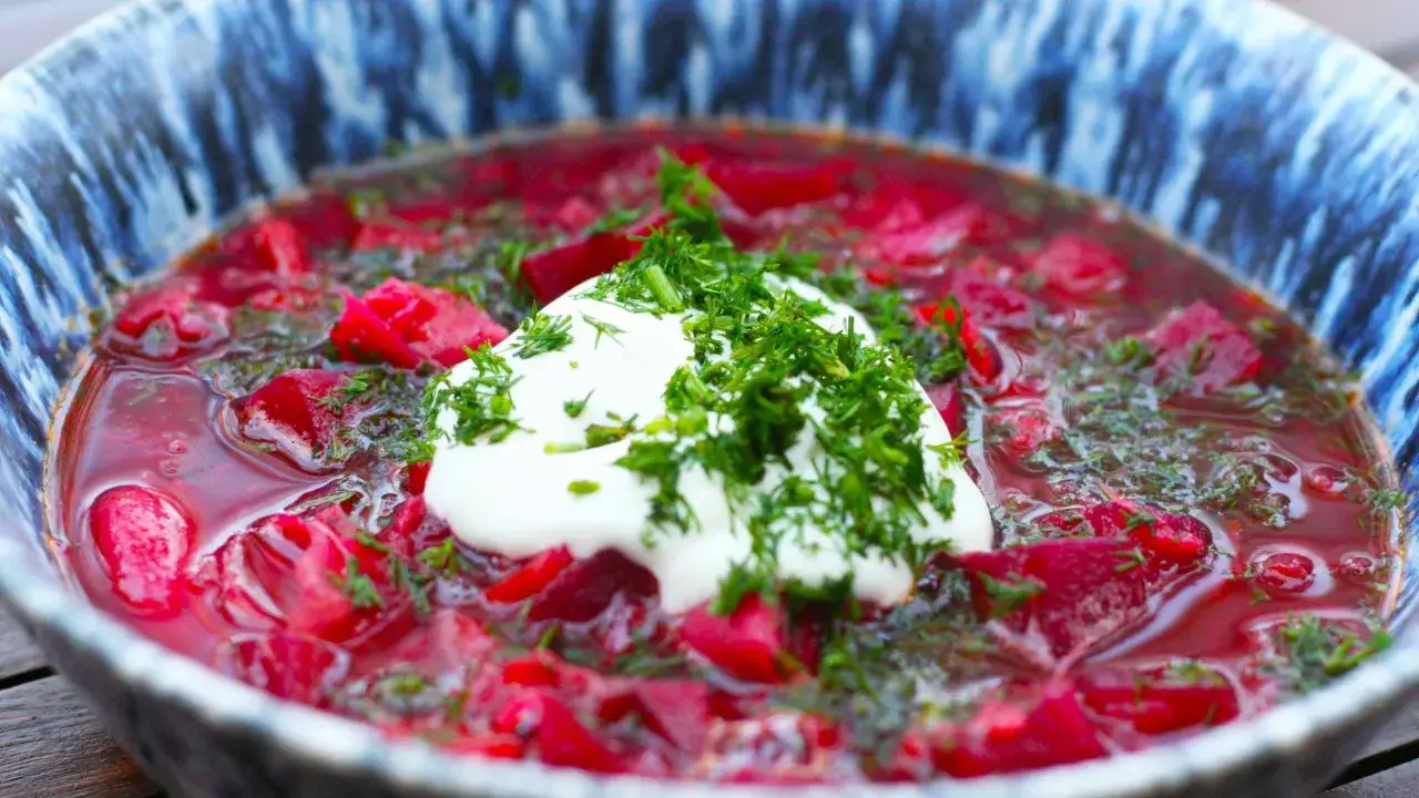 Zdjęcie Jakie przyprawy do barszczu ukraińskiego sprawią, że zachwyci smakiem?