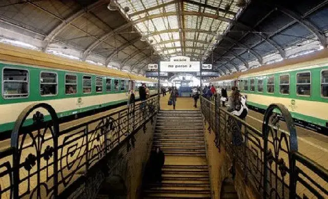 Zdjęcie Jak dojechać do Dziwnówka pociągiem, gdy nie ma bezpośrednich połączeń?