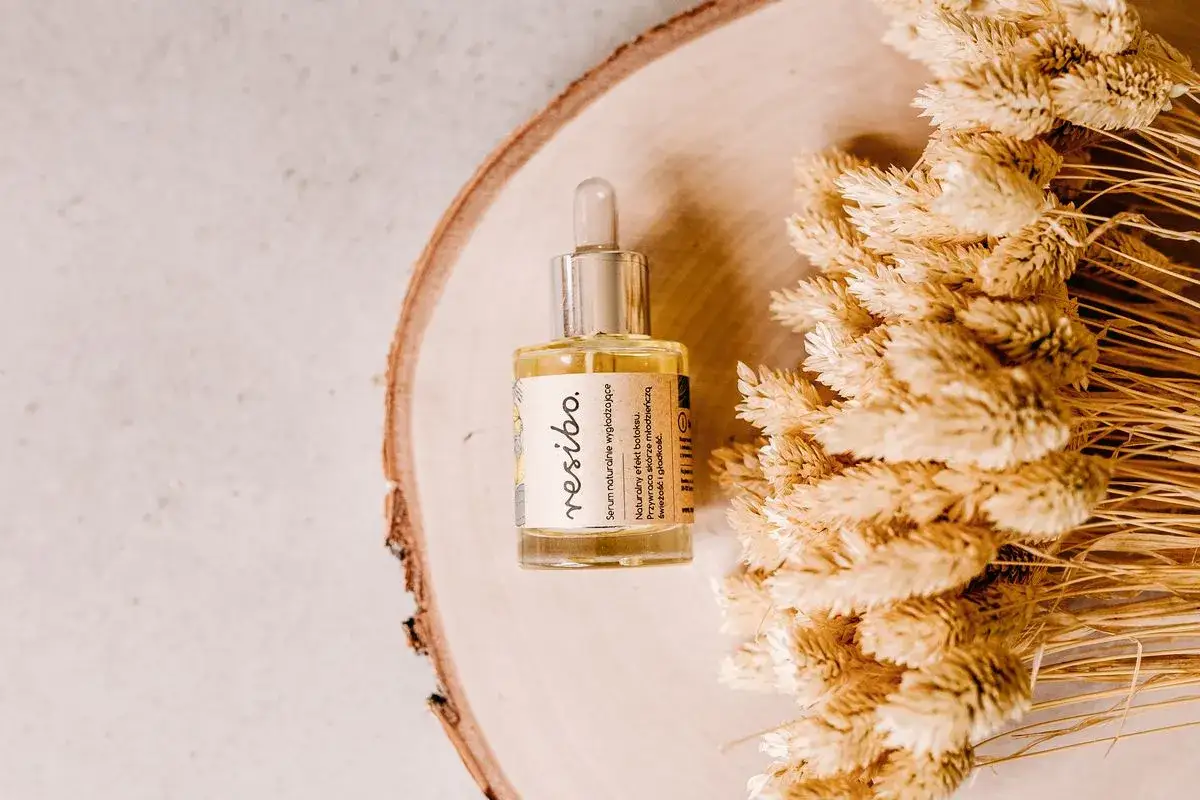Zdjęcie Serum vs krem: kluczowe różnice w pielęgnacji skóry