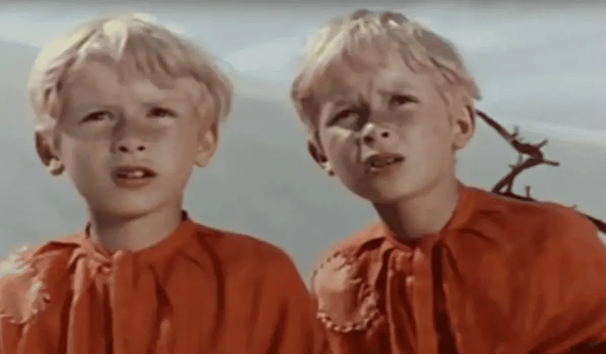 Zdjęcie Jak ukraść księżyc Kaczyńscy - analiza filmu i jego ukryte znaczenie