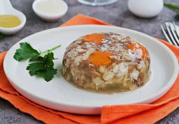 Zdjęcie Galareta wieprzowa: przepis na idealną studzieninę krok po kroku