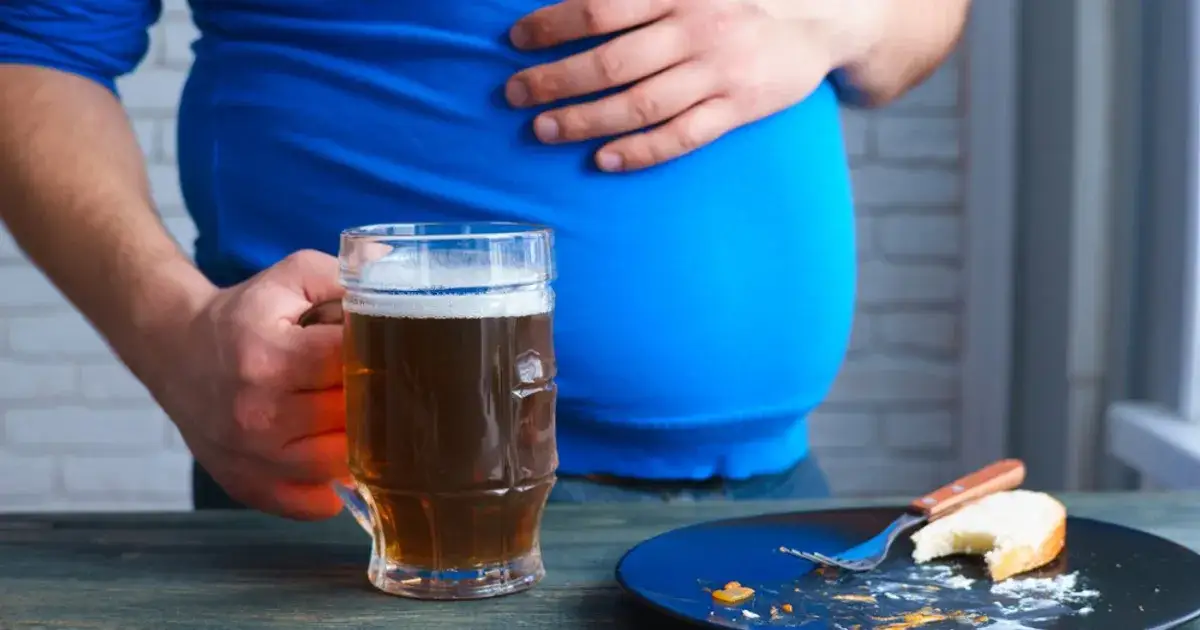 Zdjęcie Dlaczego od piwa rośnie brzuch? Fakty, mity i skutki dla zdrowia