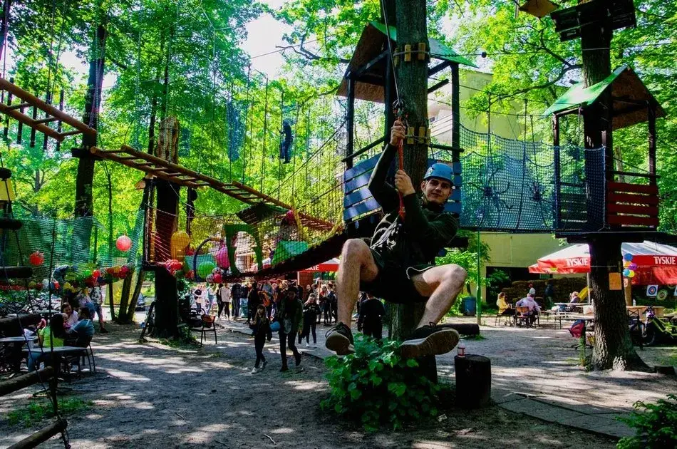 Zdjęcie Najlepsze parki linowe w Łodzi - trasy, atrakcje i wymagania