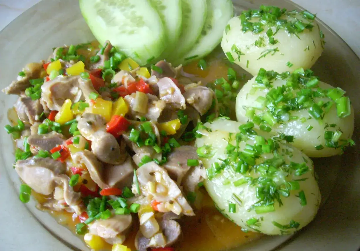 Zdjęcie Jak przygotować żołądki drobiowe gotowane – proste przepisy i porady