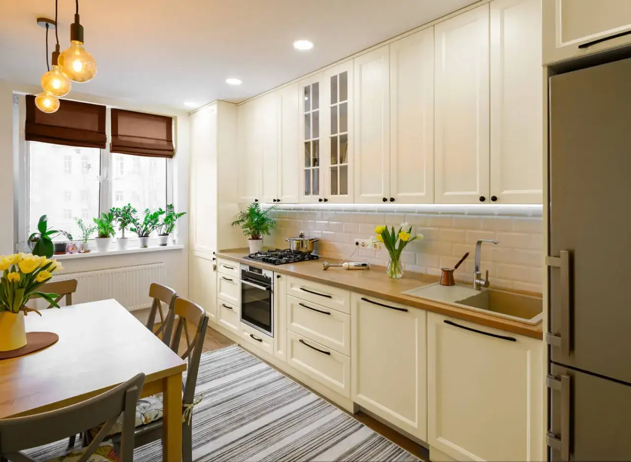 Zdjęcie Jaki kolor ścian do kuchni waniliowej, aby stworzyć wyjątkowy klimat?