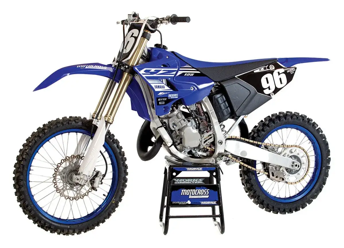 Zdjęcie Yamaha YZ125 ile ma koni? Zaskakujące osiągi motocykla klasy MX
