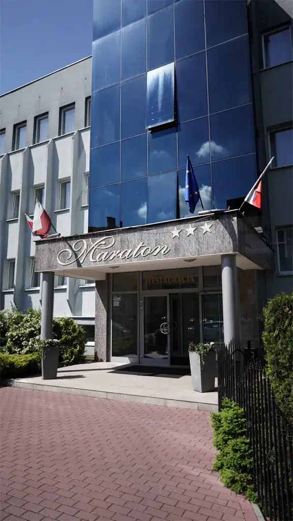 Zdjęcie Czy wychodząc z hotelu zostawia się klucz? Sprawdź zasady i praktyki