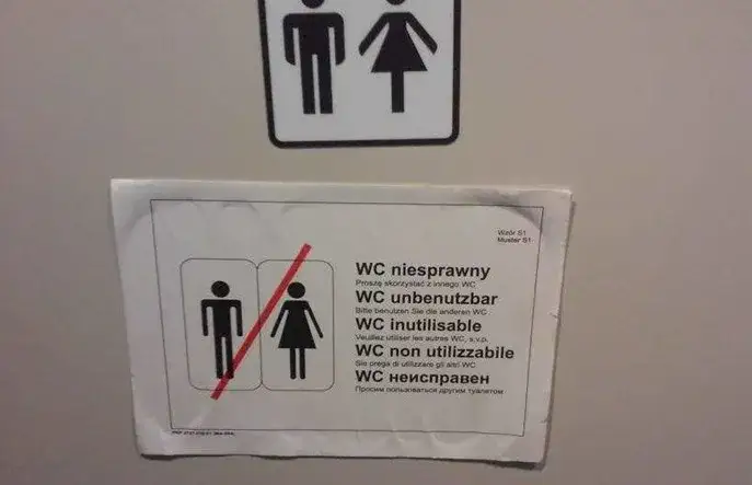 oznaczenie toalety w pociągu intercity