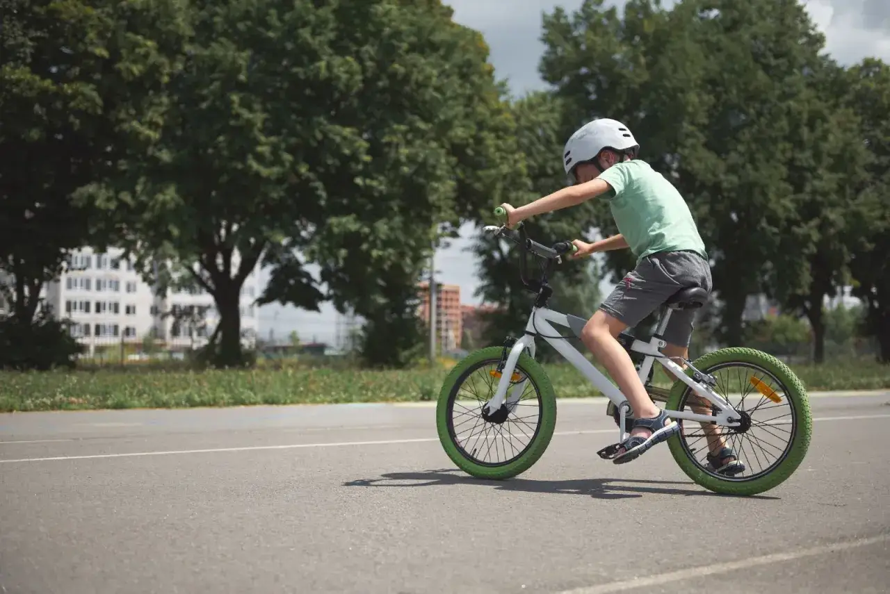 Zdjęcie Jaki rower dla 9 latka ile cali? Oto rozmiary, które musisz znać
