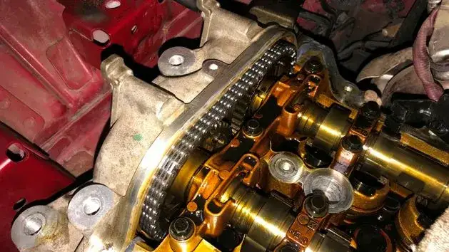 Uszkodzenia silnika przez niewłaściwy olej