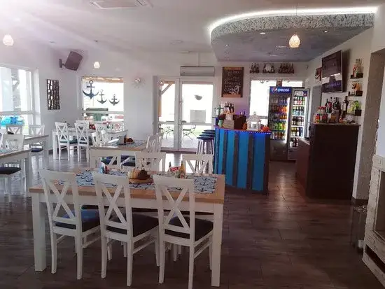 Zdjęcie Łowisko i smażalnia ryb Ostrówek - najlepsze ryby w Chróścicach