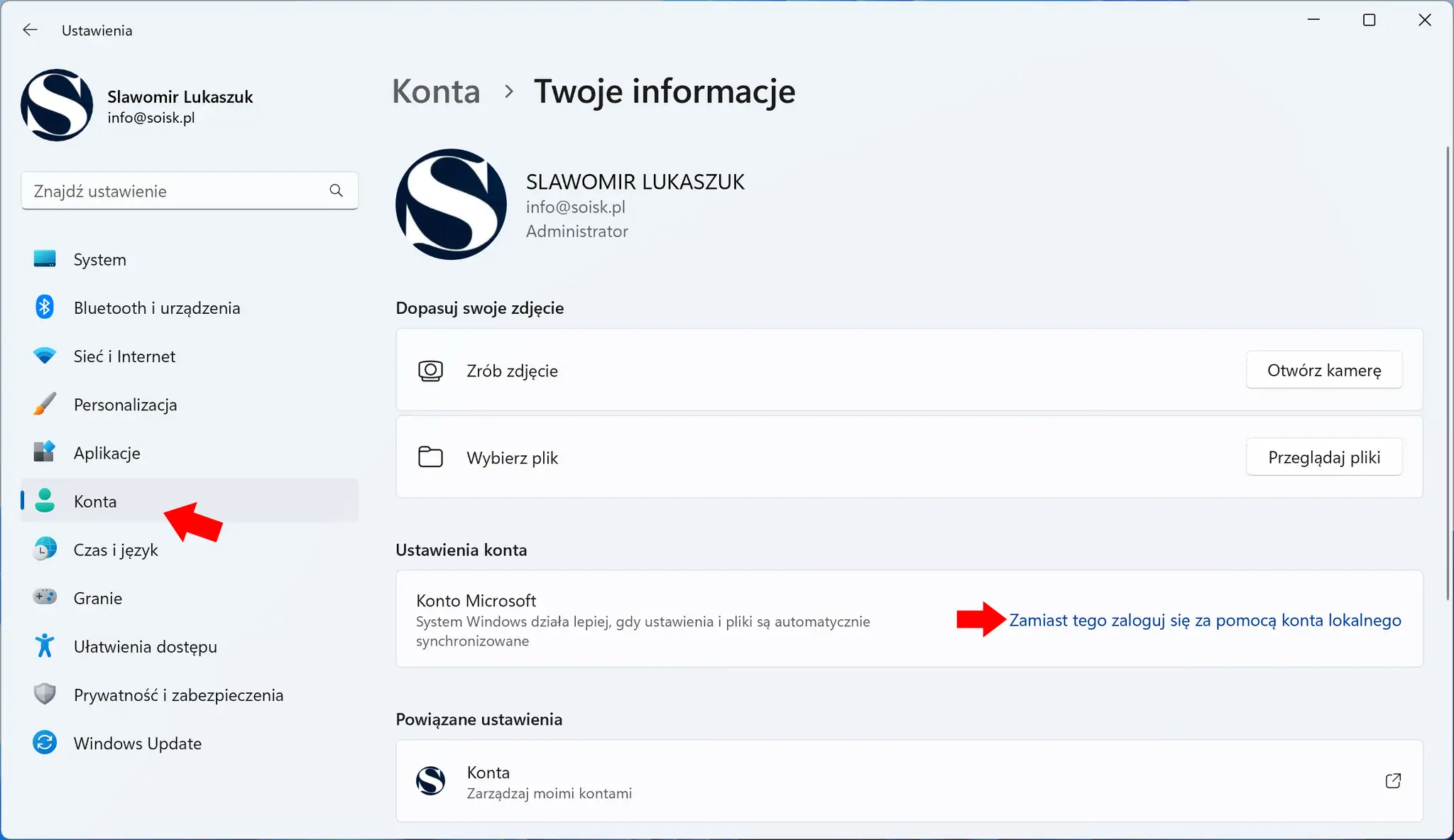 Ustawienia konta Windows 11, gdzie można zarządzać informacjami użytkownika i przełączyć się na konto lokalne.