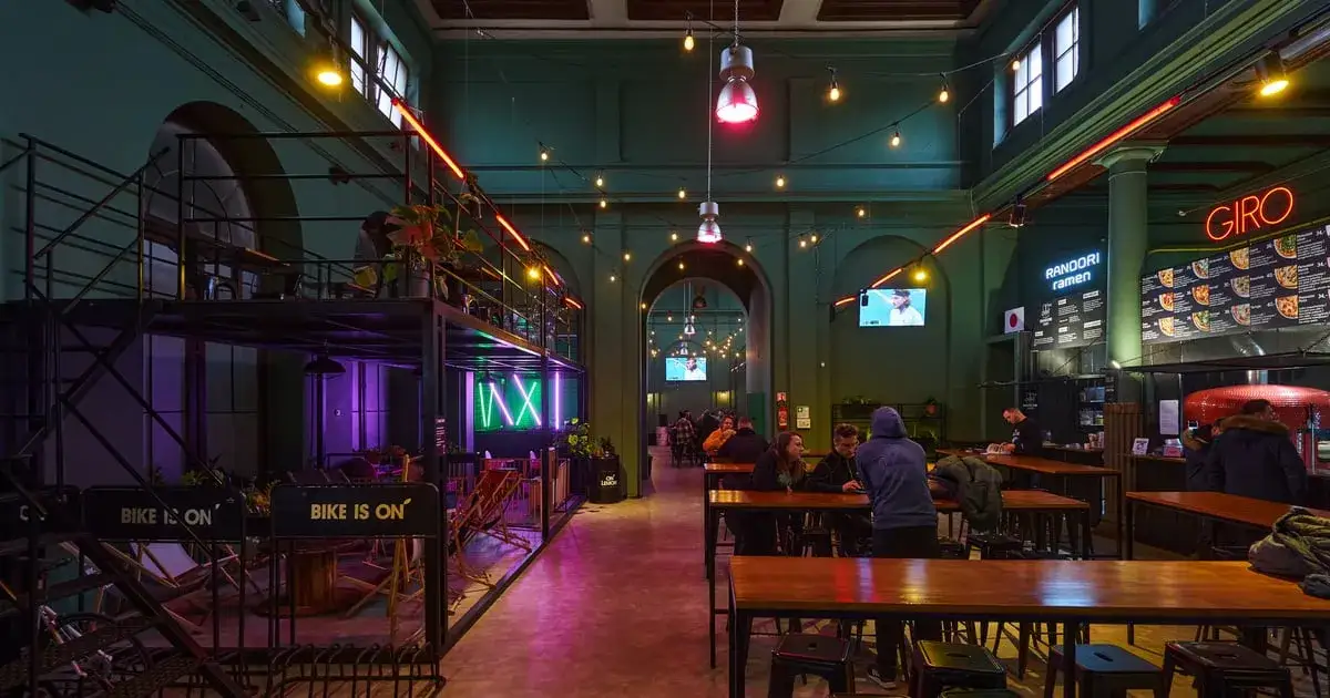 Hala Świebodzki food court Wrocław