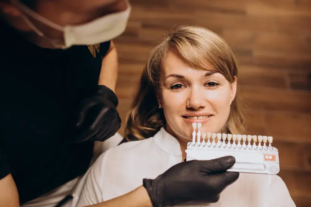 porównanie metod naprawy zęba bonding licówka korona