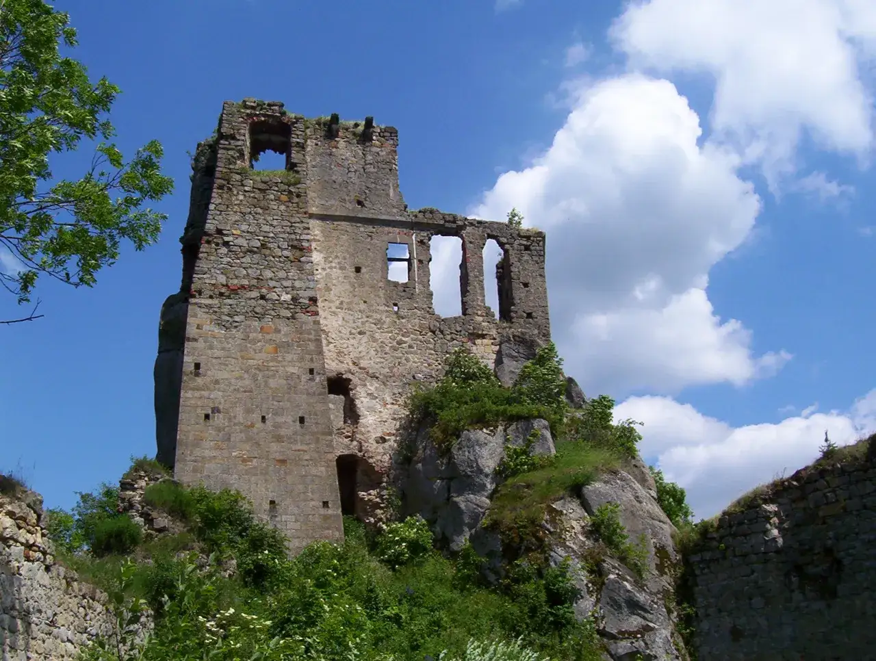 Zamek Odrzykoń