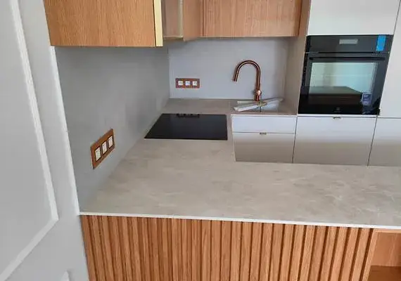 Zdjęcie Konglomerat kwarcowy Opole - trwałe blaty kuchenne, które zachwycają