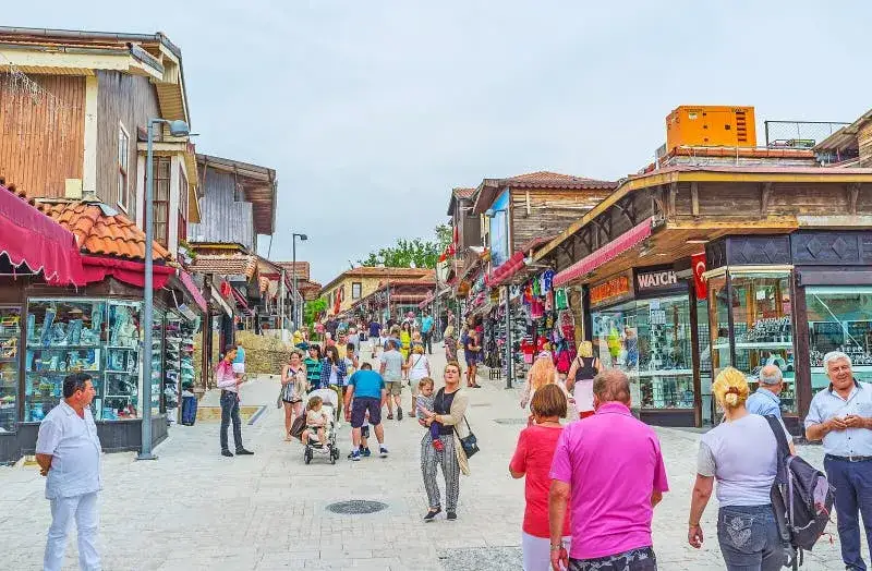 Turecki bazar, zatłoczone miasto Turcja