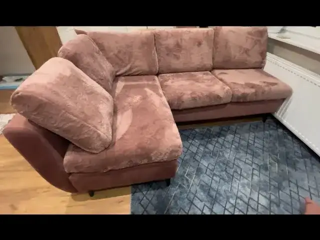 Zdjęcie Uszyj pokrowiec na kanapę: Przewodnik DIY krok po kroku