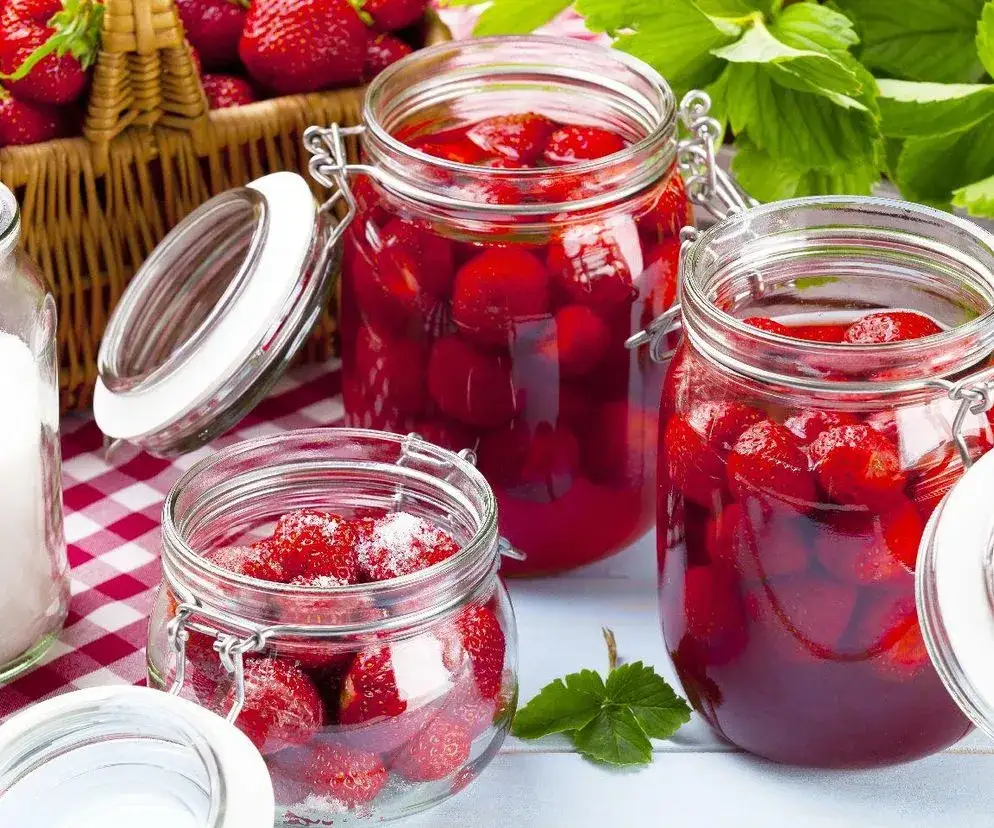 Domowe przetwory z truskawek