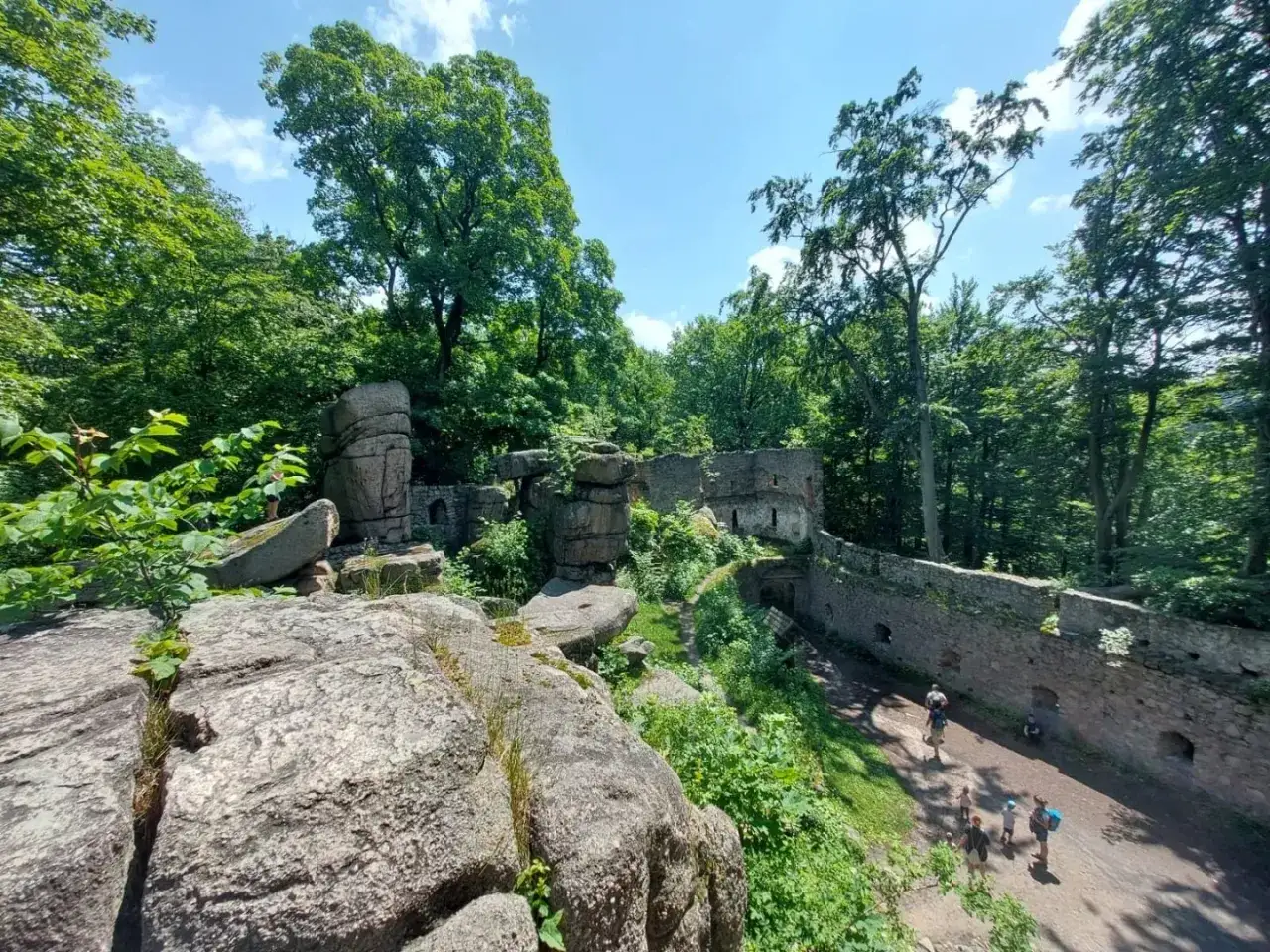 Zdjęcie Ruiny zamku Bolczów w Janowicach Wielkich - historia i tajemnice