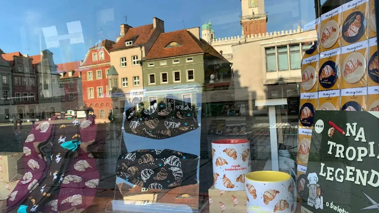 Zdjęcie Gdzie kupić pamiątki z Poznania? Odkryj najlepsze miejsca na zakupy