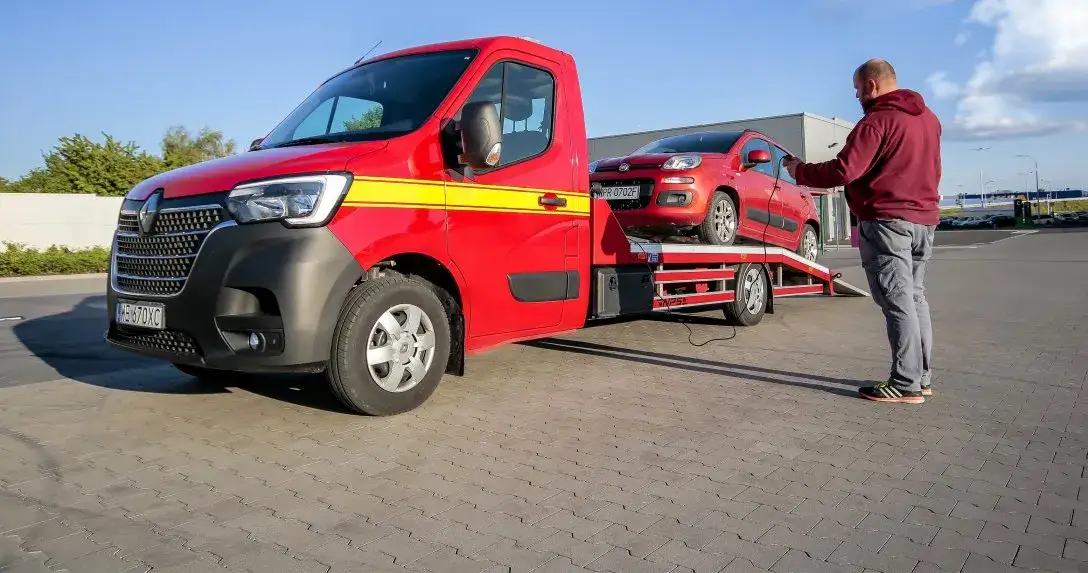 Zdjęcie Jak bezpiecznie i tanio przewieźć auto z Austrii do Polski – praktyczne porady