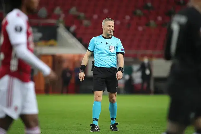 Zdjęcie Ile zarabia sędzia w Lidze Mistrzów? Zaskakujące kwoty ujawnione