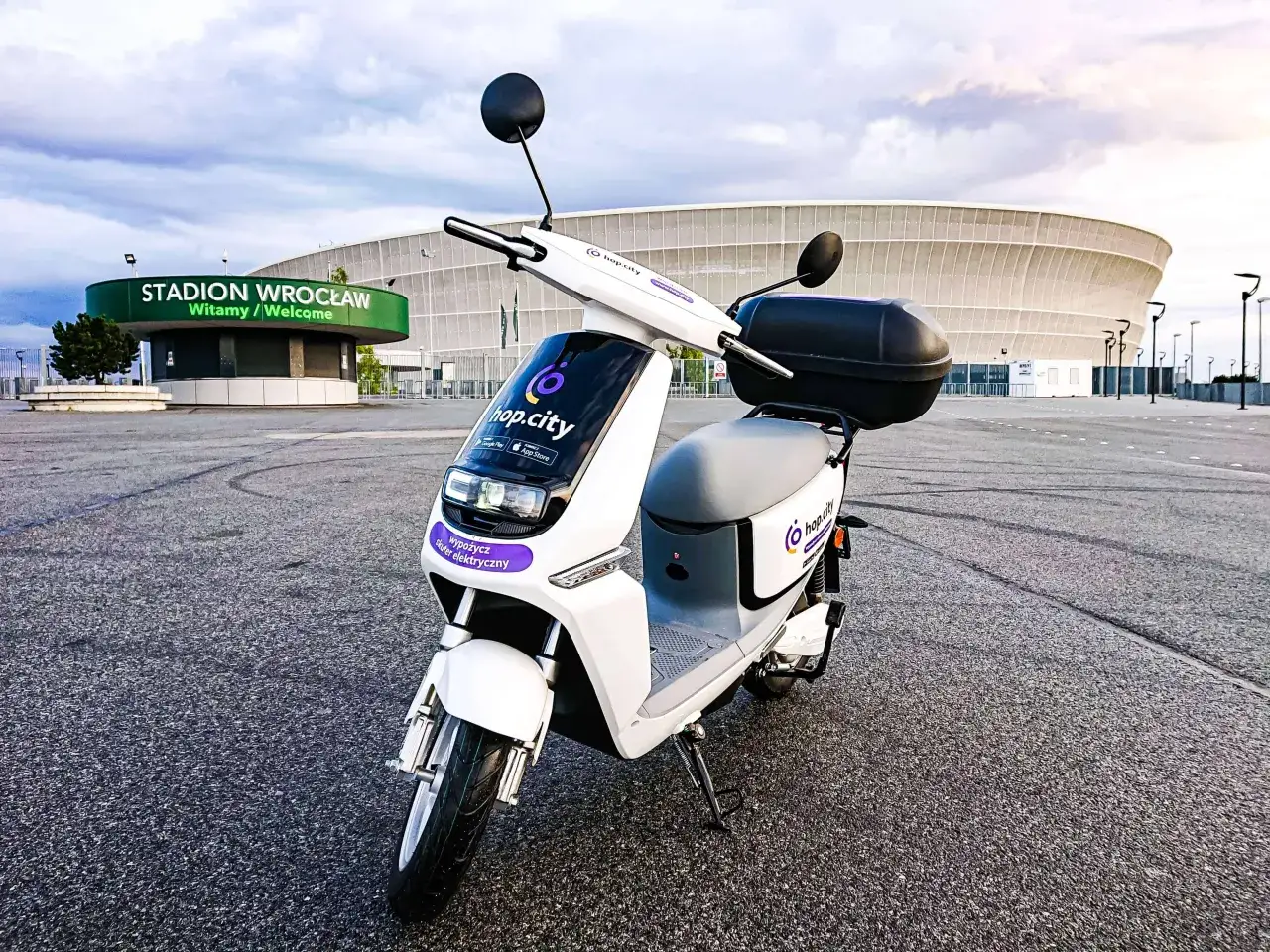 Zdjęcie Czy skuter to motorower? Poznaj kluczowe różnice i przepisy