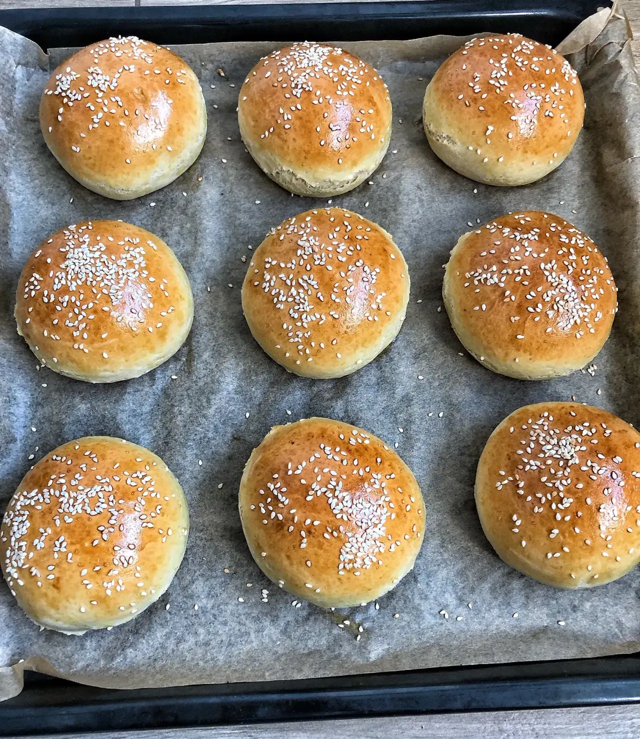 Zdjęcie Bułki do hamburgerów: Jak osiągnąć przepyszny smak i teksturę