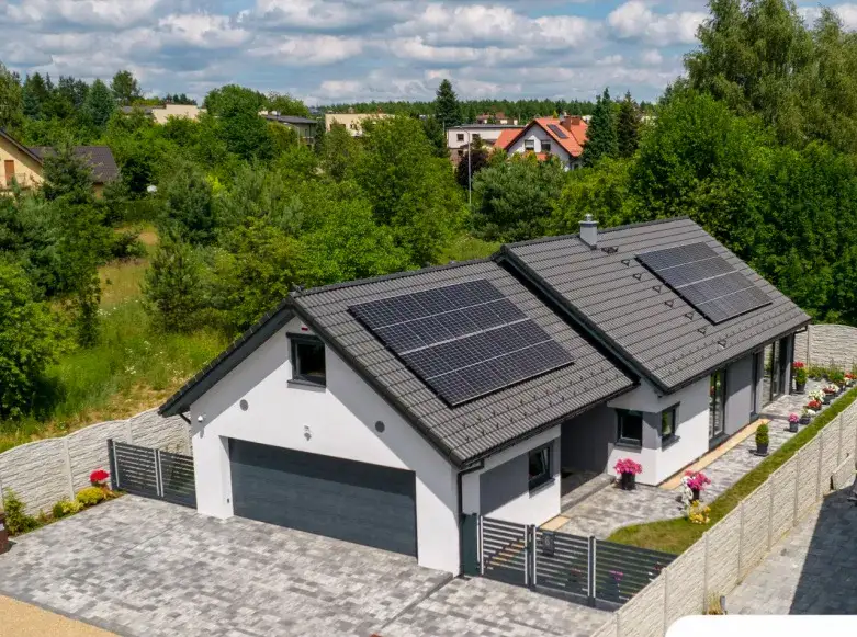 Zdjęcie Dom czy mieszkanie: co wybrać, aby uniknąć niepotrzebnych kosztów?