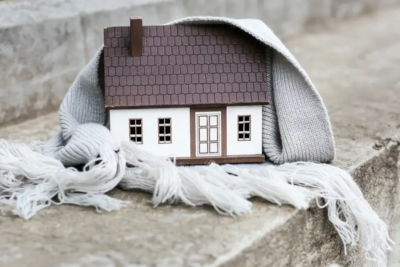 Zdjęcie Ile kosztuje elewacja domu 150m2? Poznaj ukryte wydatki i opcje