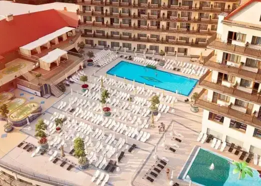 Zdjęcie Kiedy powstał hotel Gołębiewski w Wiśle? Historia i ciekawostki