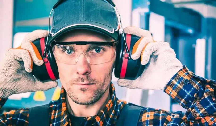 Zdjęcie Bezpieczne poziomy decybeli - jak chronić swój słuch na co dzień