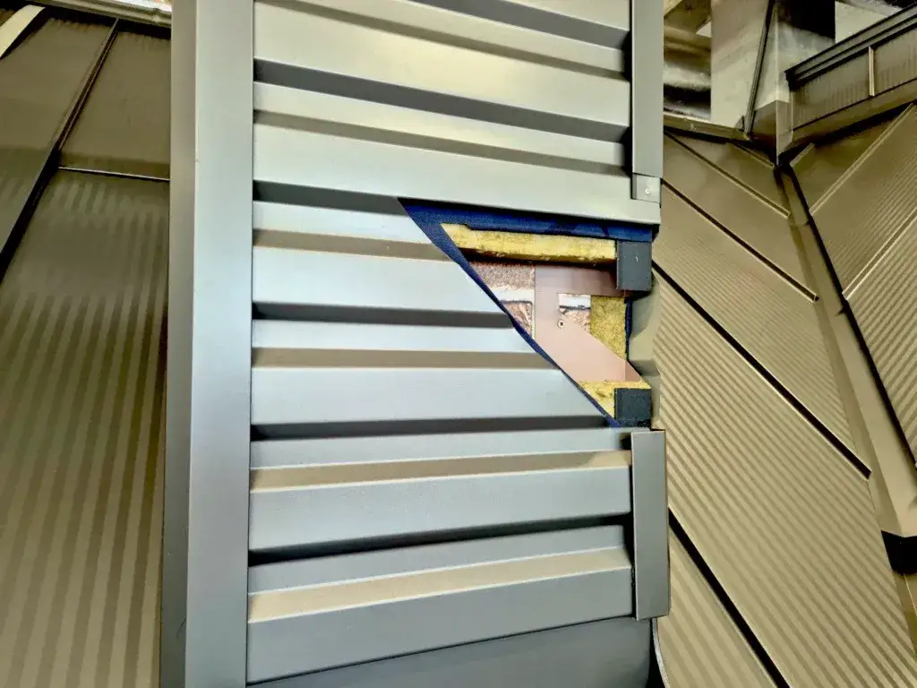 Zdjęcie Ocieplenie komina wełną: Jaka grubość zapewni najlepszą izolację?