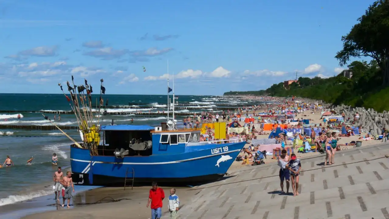 Molo Ustronie Morskie, przystań rybacka