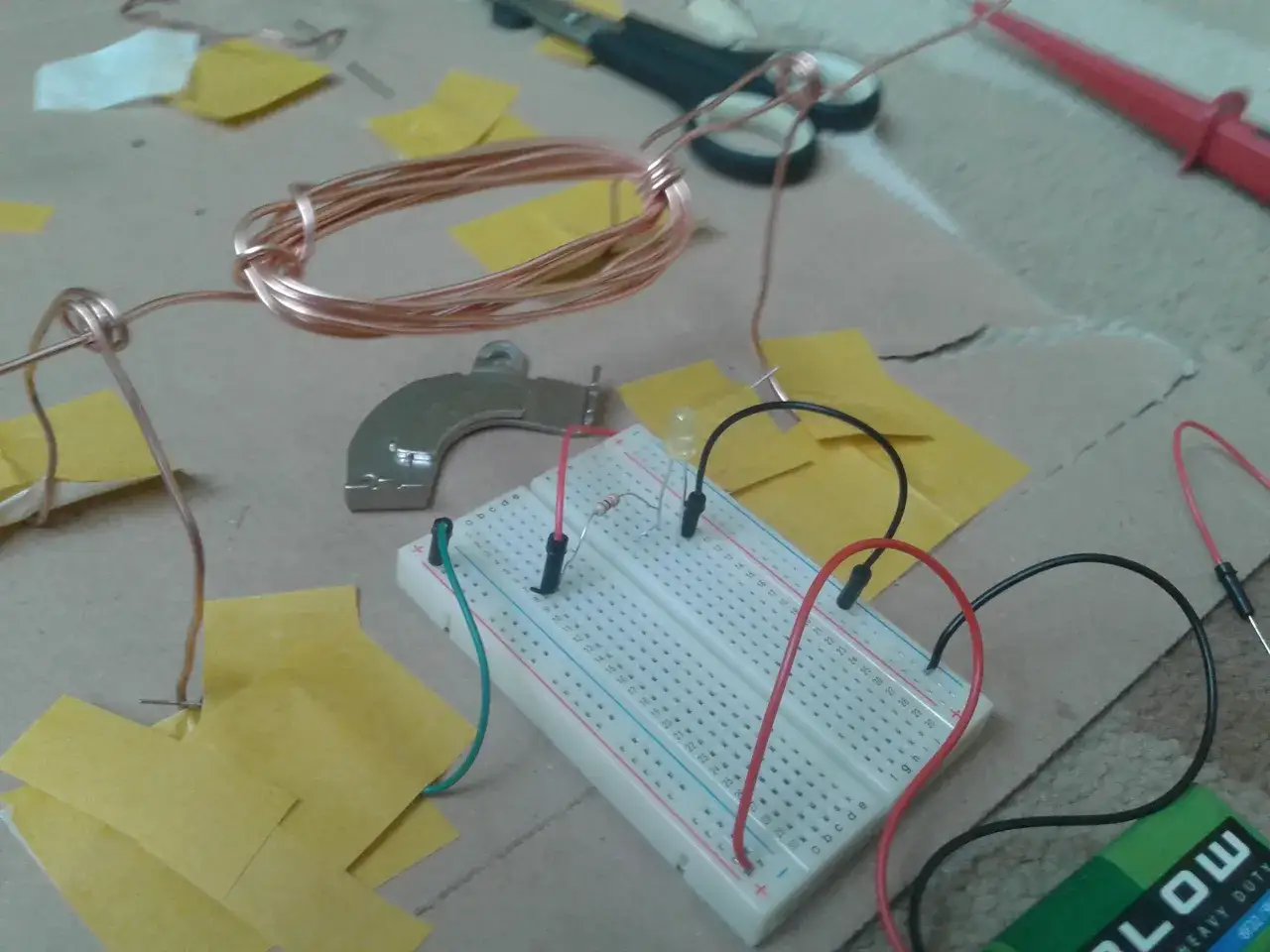 prosty silnik elektryczny DIY materiały