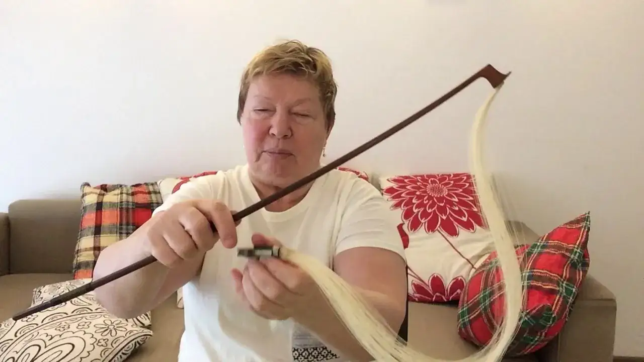 Zdjęcie Jak zrobić smyczek do skrzypiec - krok po kroku z materiałami i wskazówkami