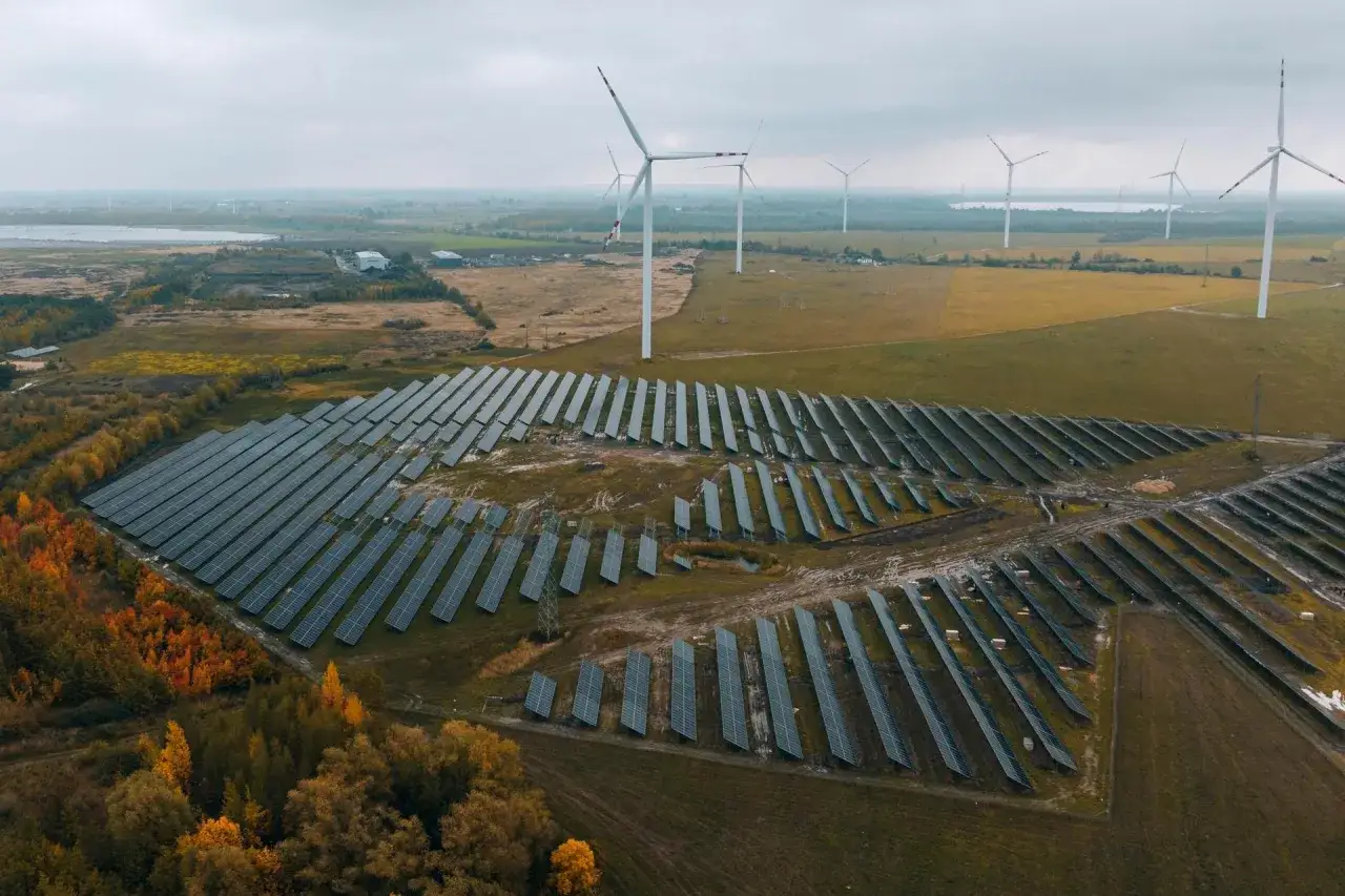 fotowoltaika i farmy wiatrowe w Polsce