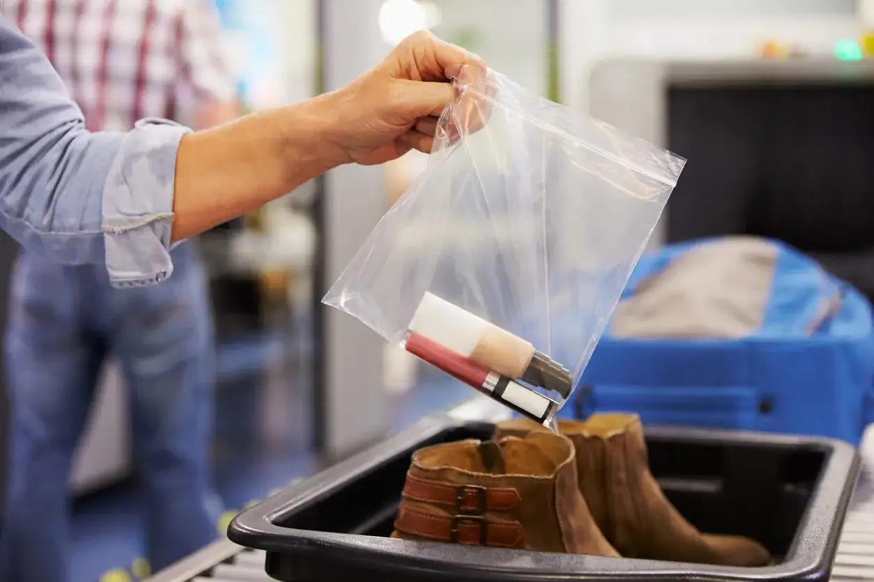 liquidi 100ml sacchetto trasparente aeroporto