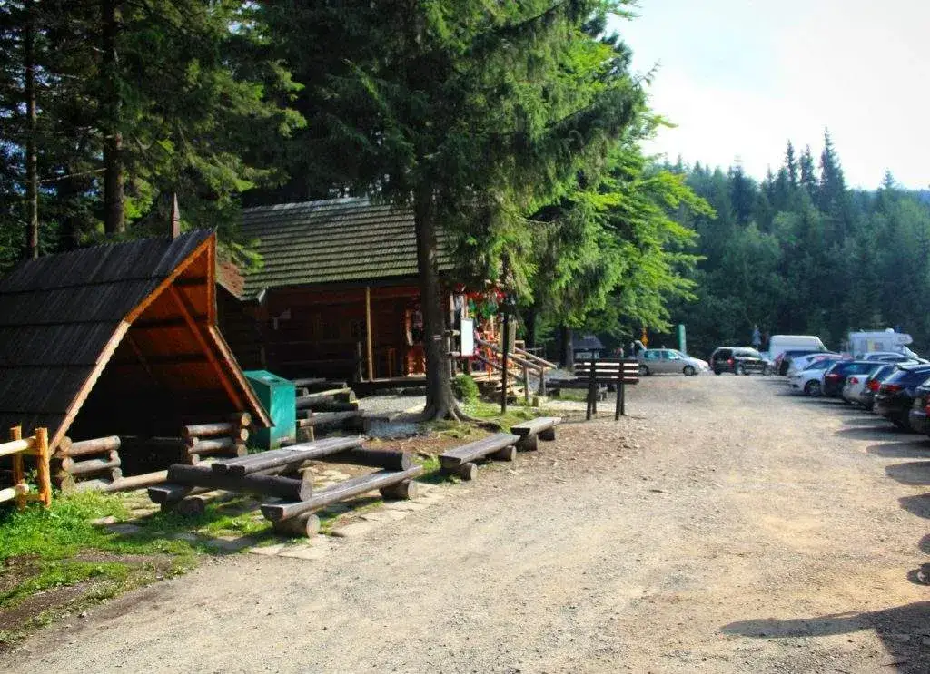 Przełęcz Krowiarki parking szlak na Babią Górę