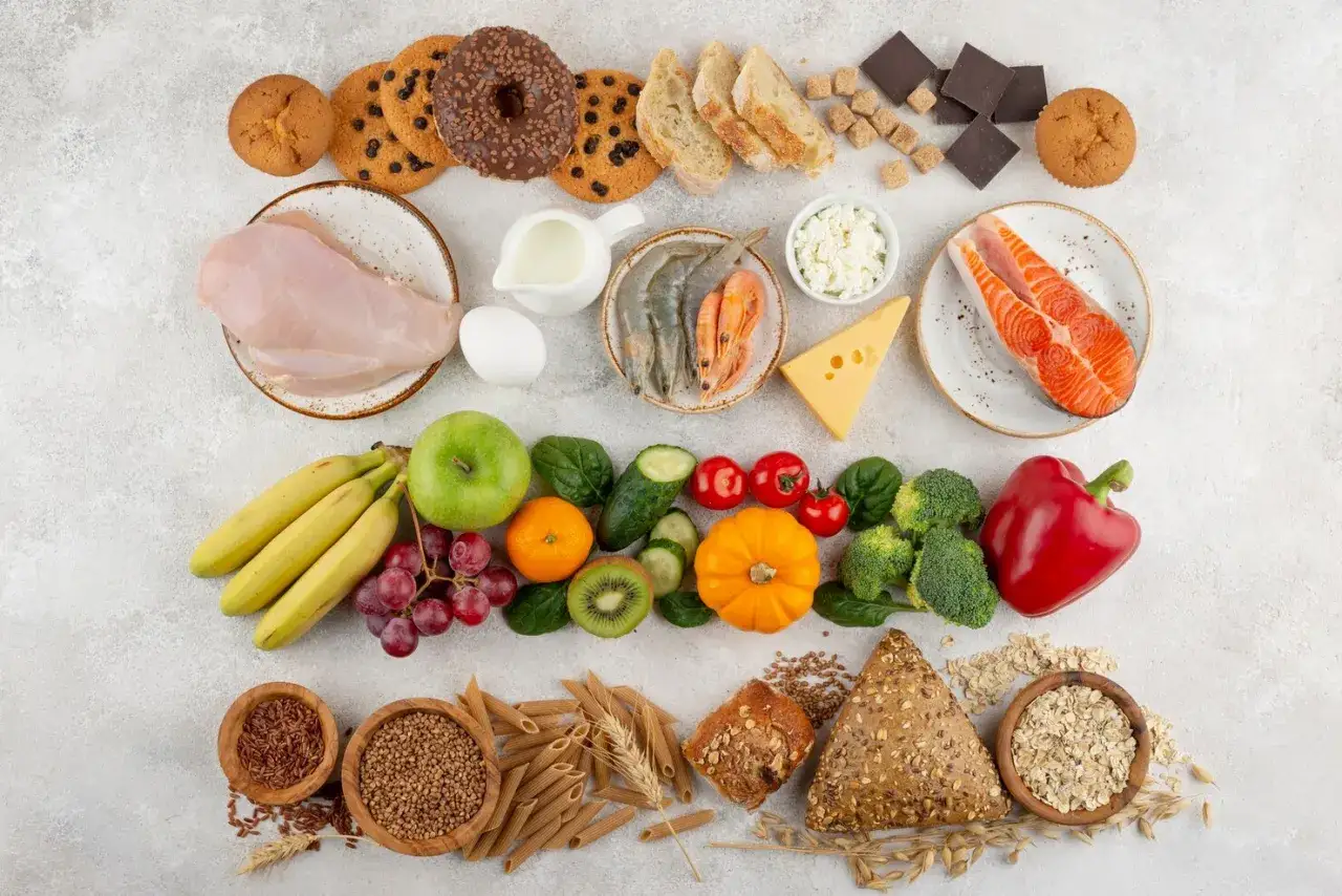 r&oacute;żne produkty spożywcze z glutenem i bez, etykiety