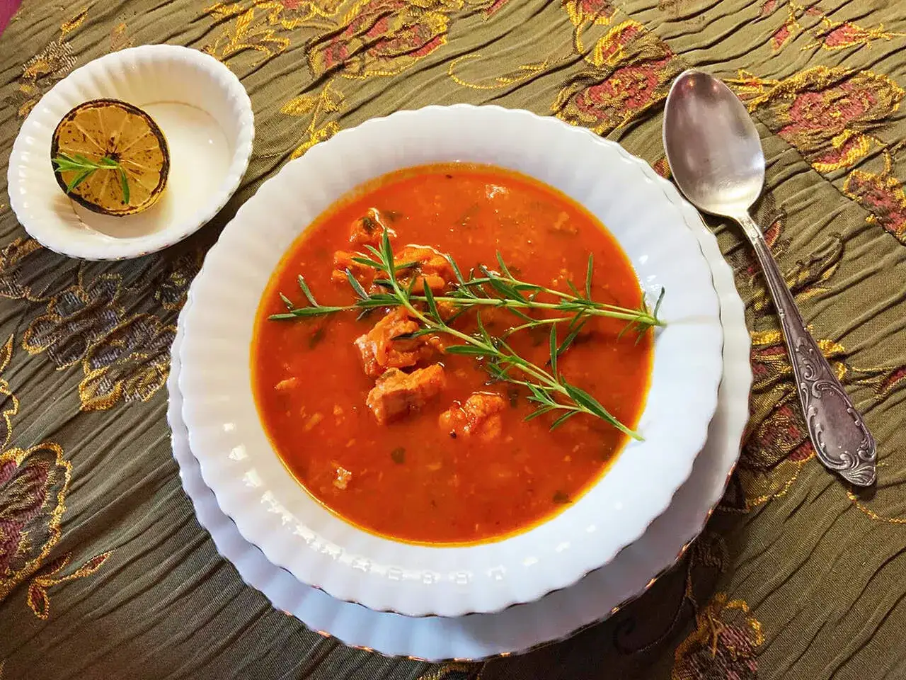 Mazurskie dania regionalne kartacze zupa rybna