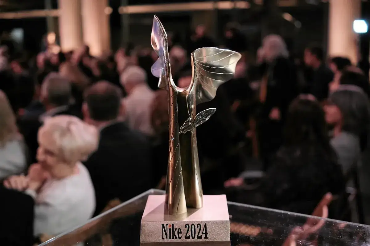 Nagroda Literacka Nike statuetka