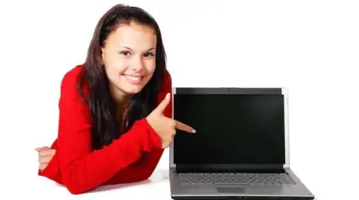 dziecko z laptopem, rodzina PGR