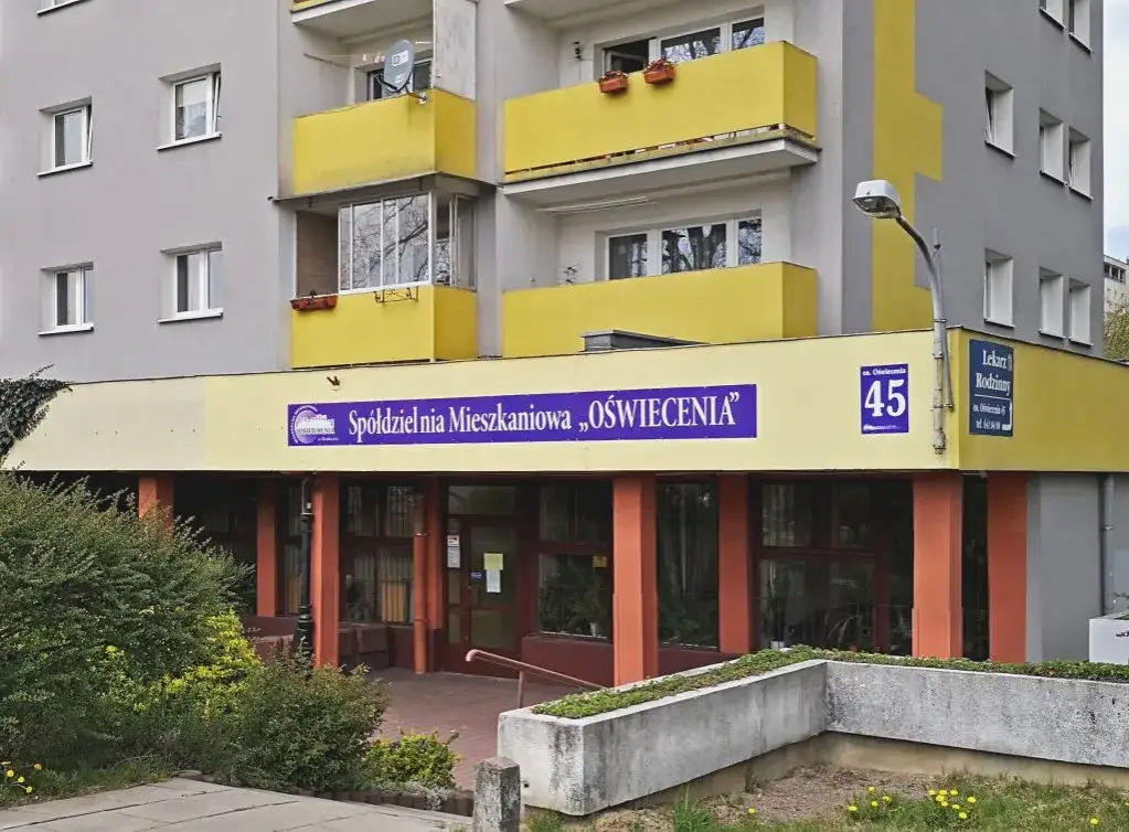 budynek spółdzielni mieszkaniowej